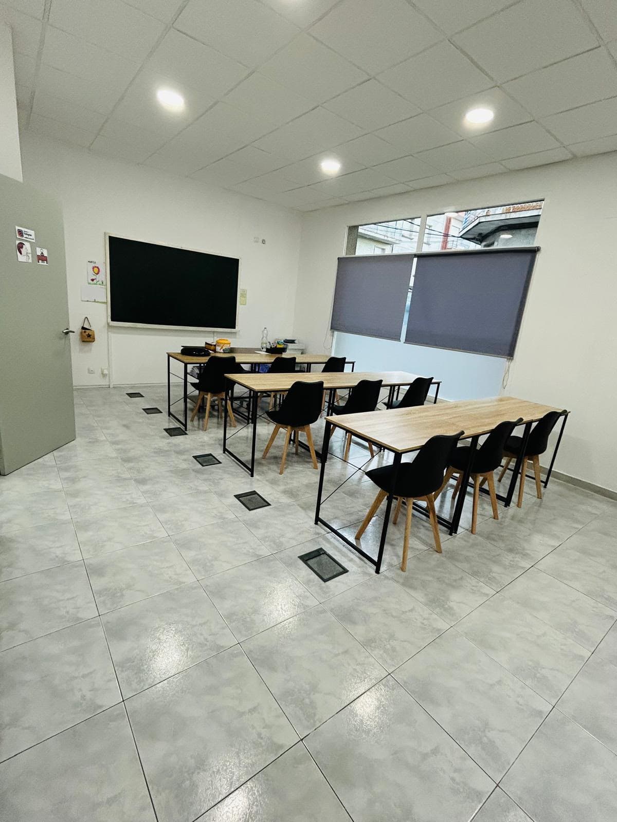 Aula de la academia Casa Escola en Verín